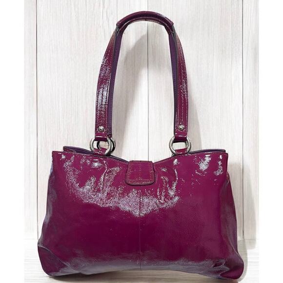 Coach F19711 Soho Buckle Patent Leather Carryall Bag & Buckle Zip Around Wallet - Picture 3 of 15